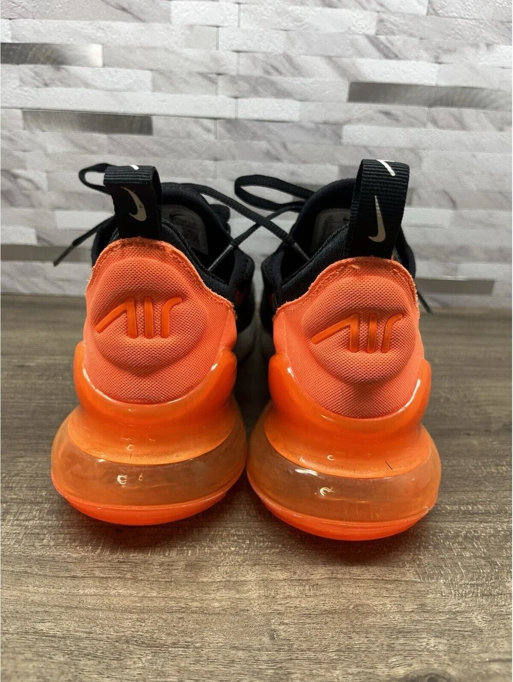 Nike Air Max 270 Black Bright Crimson Total Orange Size 5.5Y/Womens 7 943345-037